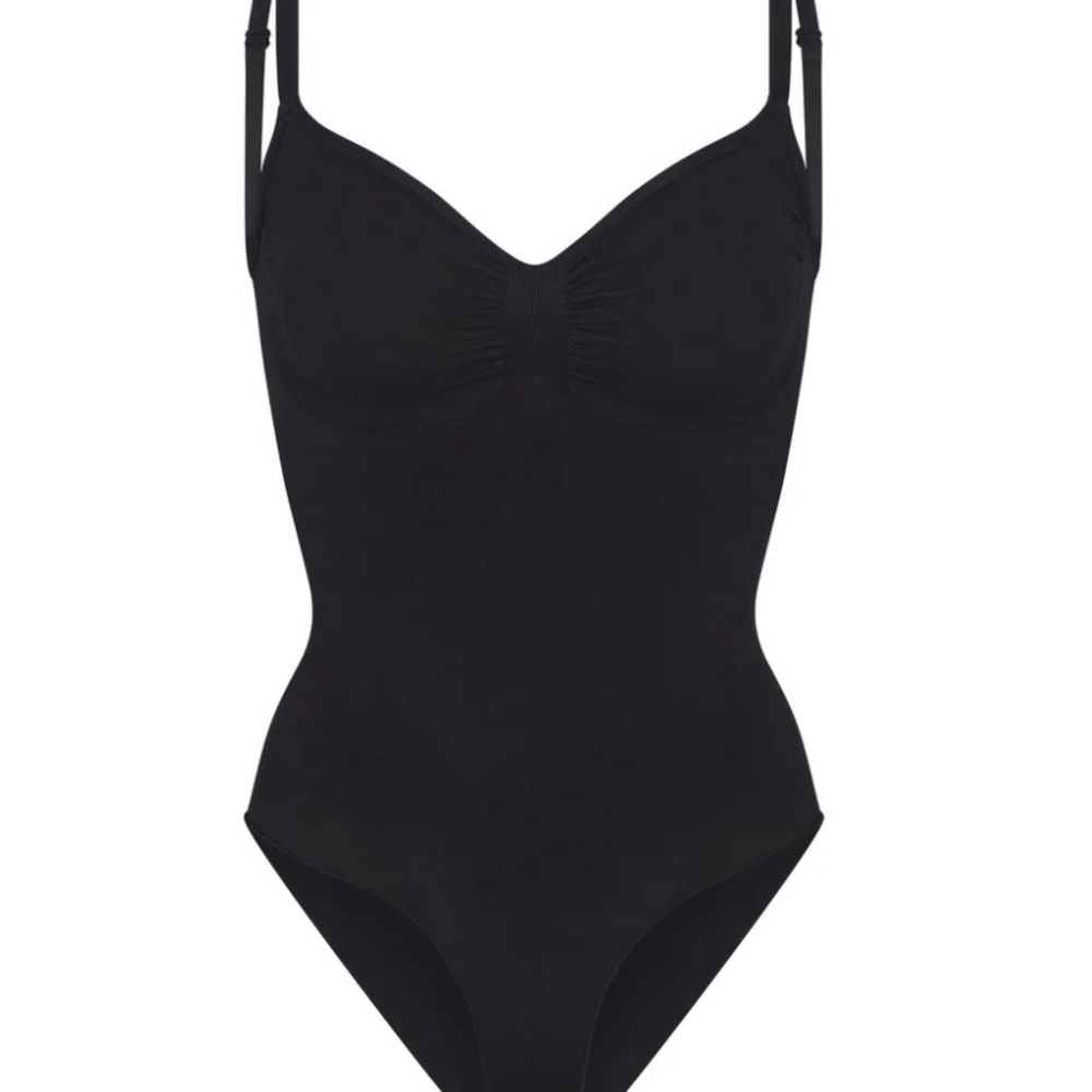 EUC Skims Sculpting Body Suit in Black- size large